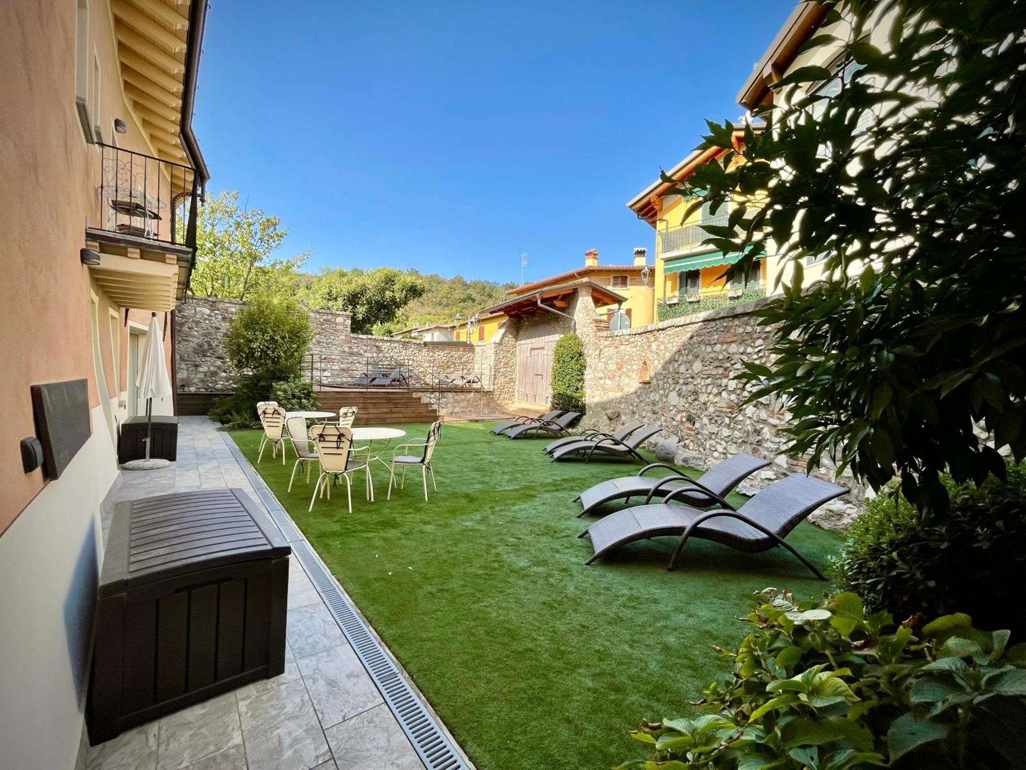 Villa Fontanelle Gardapartments Polpenazze del Garda Eksteriør bilde