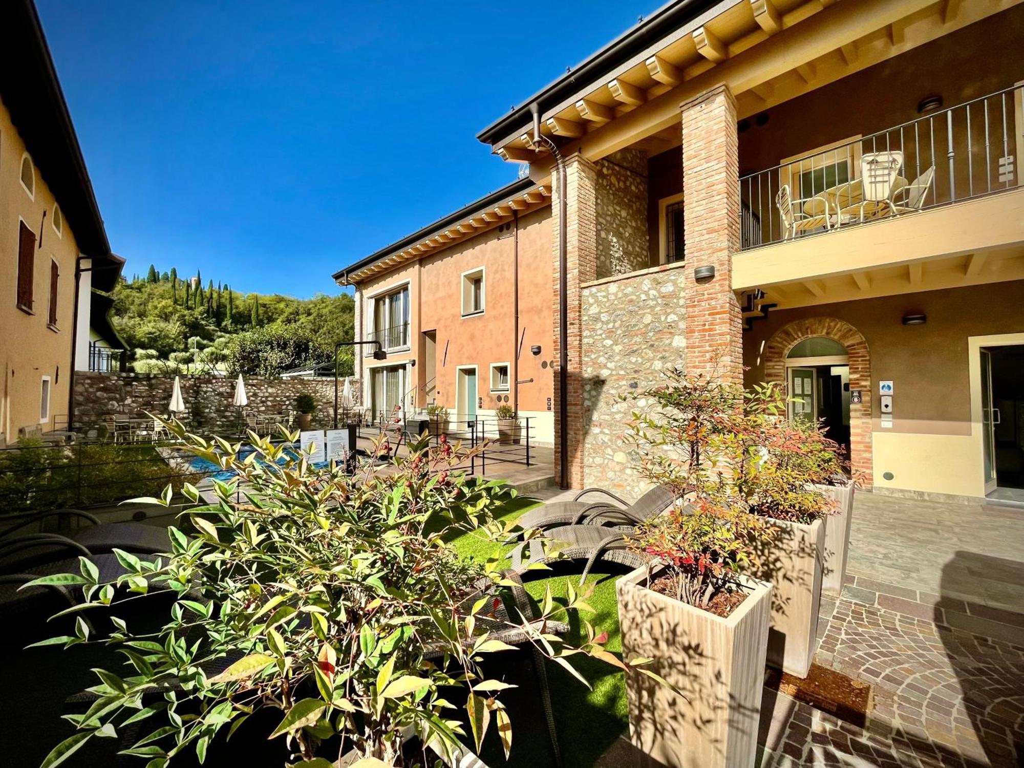 Villa Fontanelle Gardapartments Polpenazze del Garda Eksteriør bilde